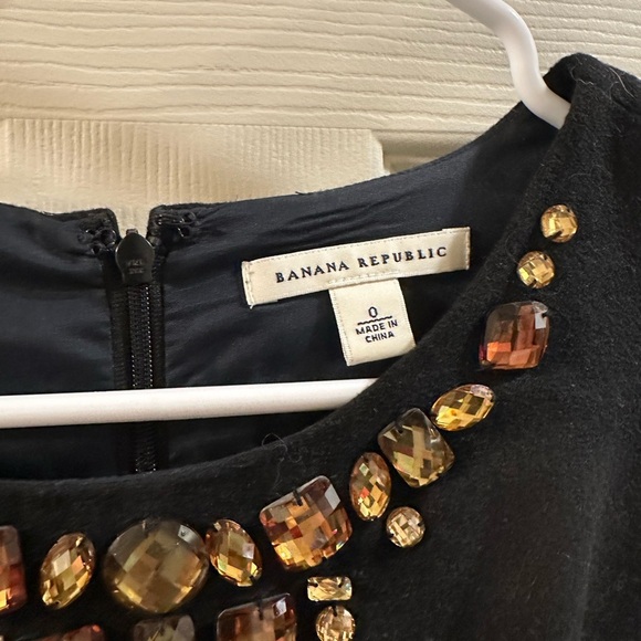 BANANA REPUBLIC Women's Jeweled Neckline Wool Sheath Dress - Picture 2 of 5